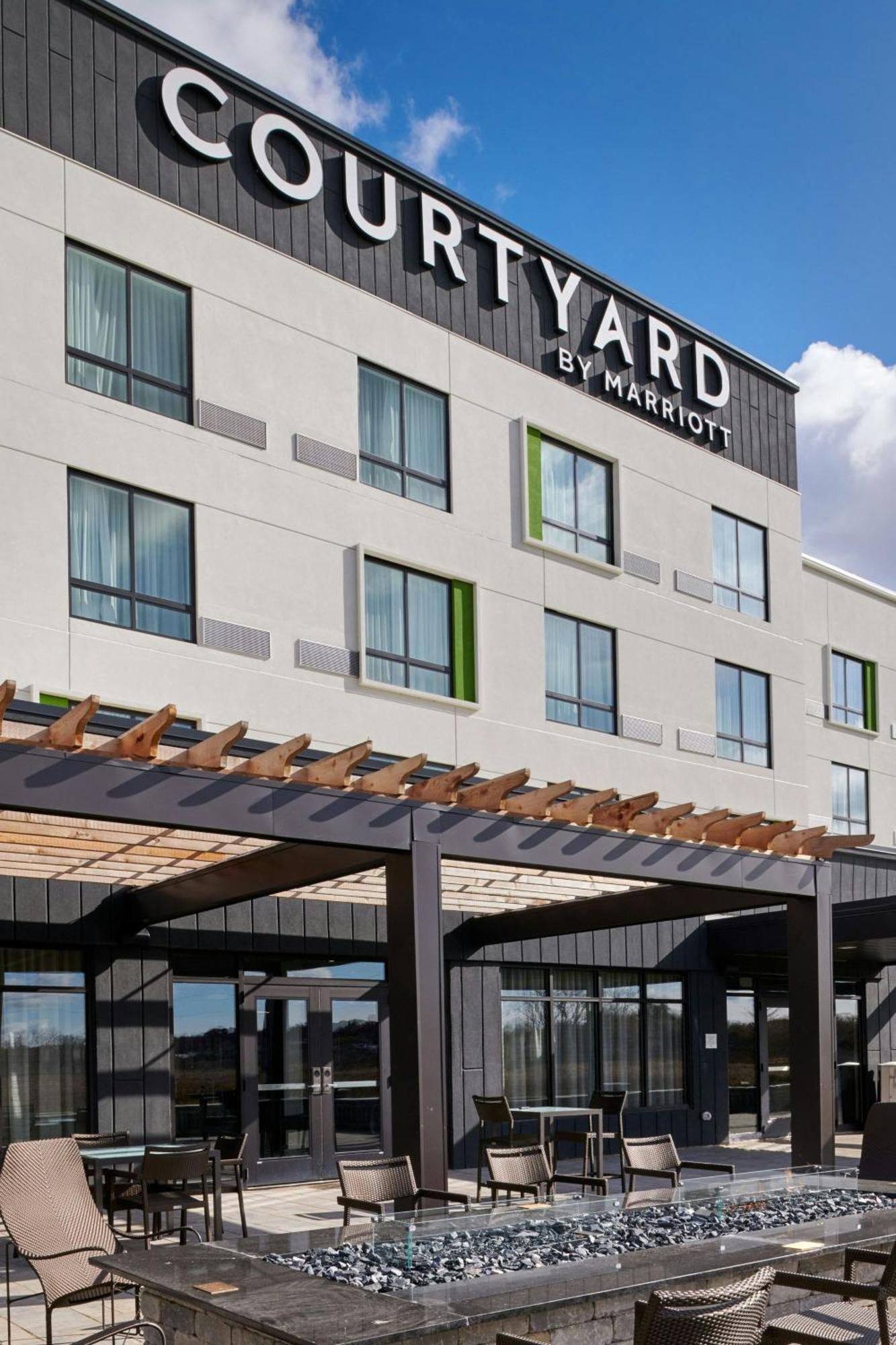 Courtyard By Marriott Jackson Hotel Exterior photo