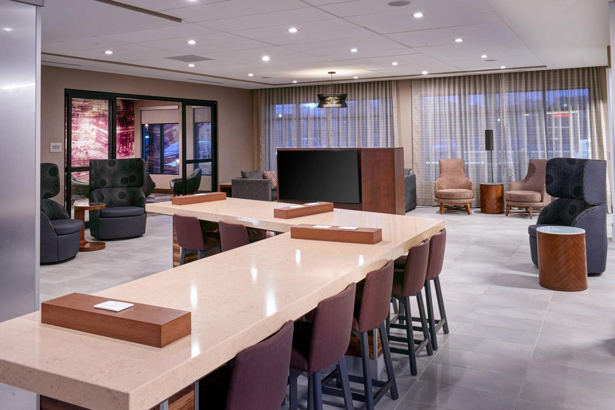Courtyard By Marriott Jackson Hotel Exterior photo