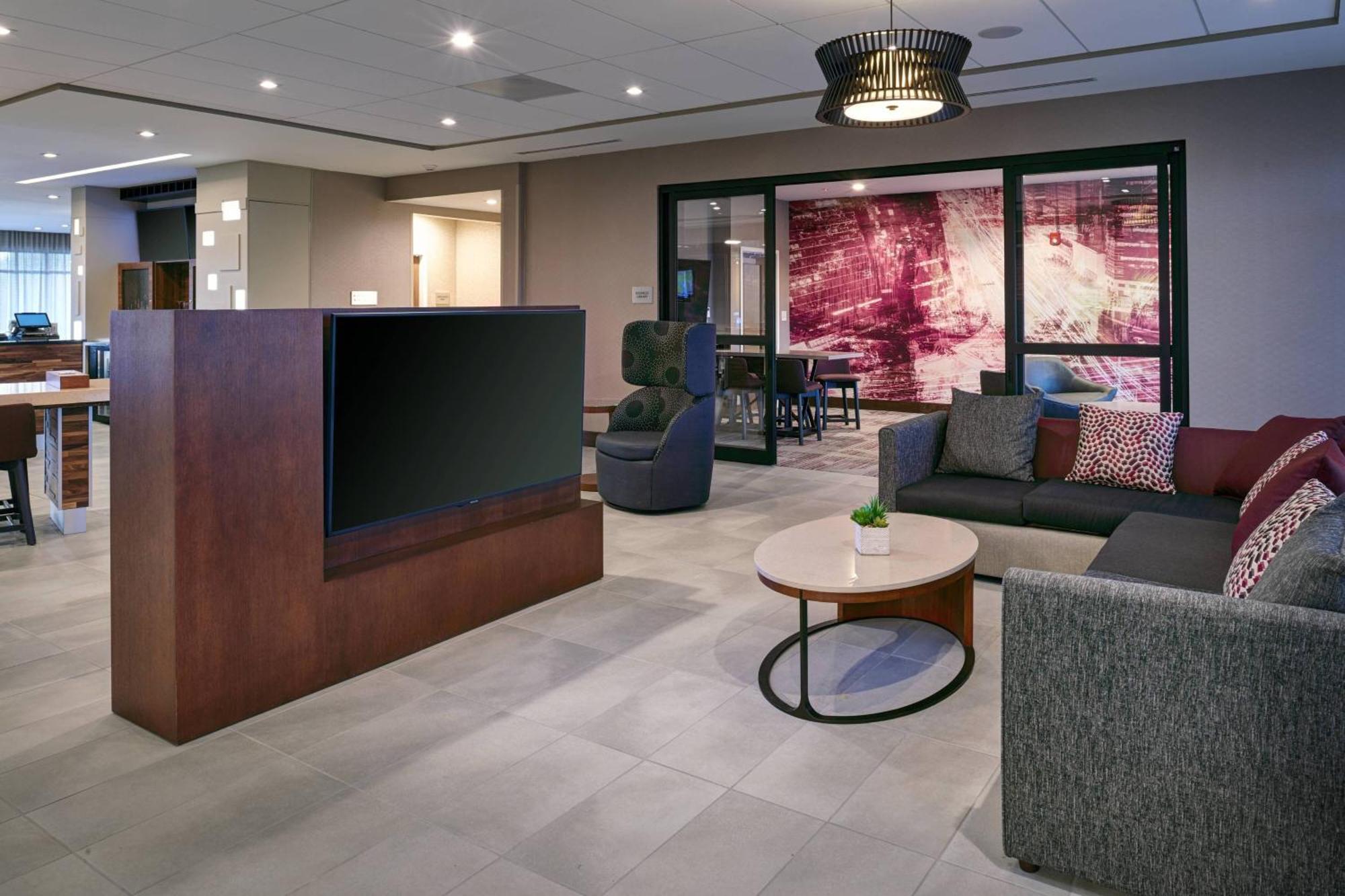 Courtyard By Marriott Jackson Hotel Exterior photo